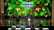 Aleyna Tilki - Eledim Eledim (Yetenek Sizsiniz Türkiye 2.Tur Performansı)