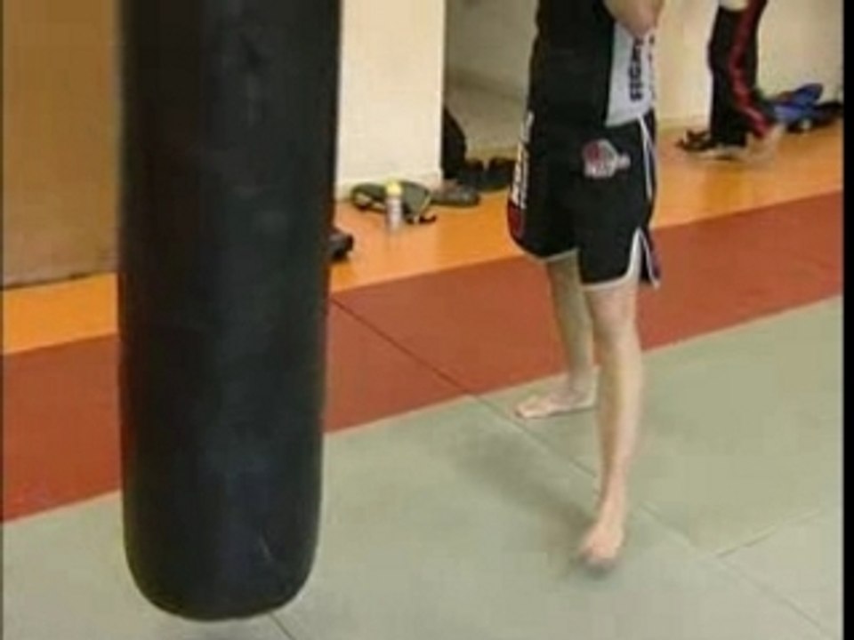 Low Kick - Middel