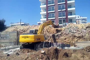 kiralık iş makinası paletli kepçe exkavatör