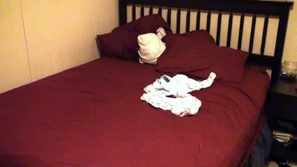 Luta para vestir os filhos gémeos ;)