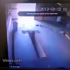 Прикол! Механик года увлекся