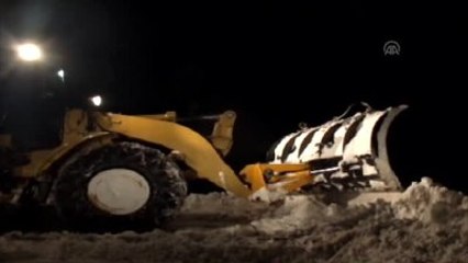 İl Özel İdaresi Ekiplerinin Karla Mücadelesi