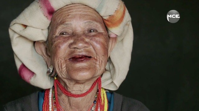 Human: Yann Arthus-Bertrand à la rencontre des téléspectateurs !