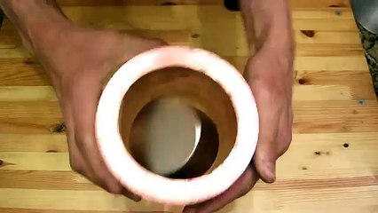 Infilare un magnete all’interno di un tubo di rame non è mai stato cosi divertente!