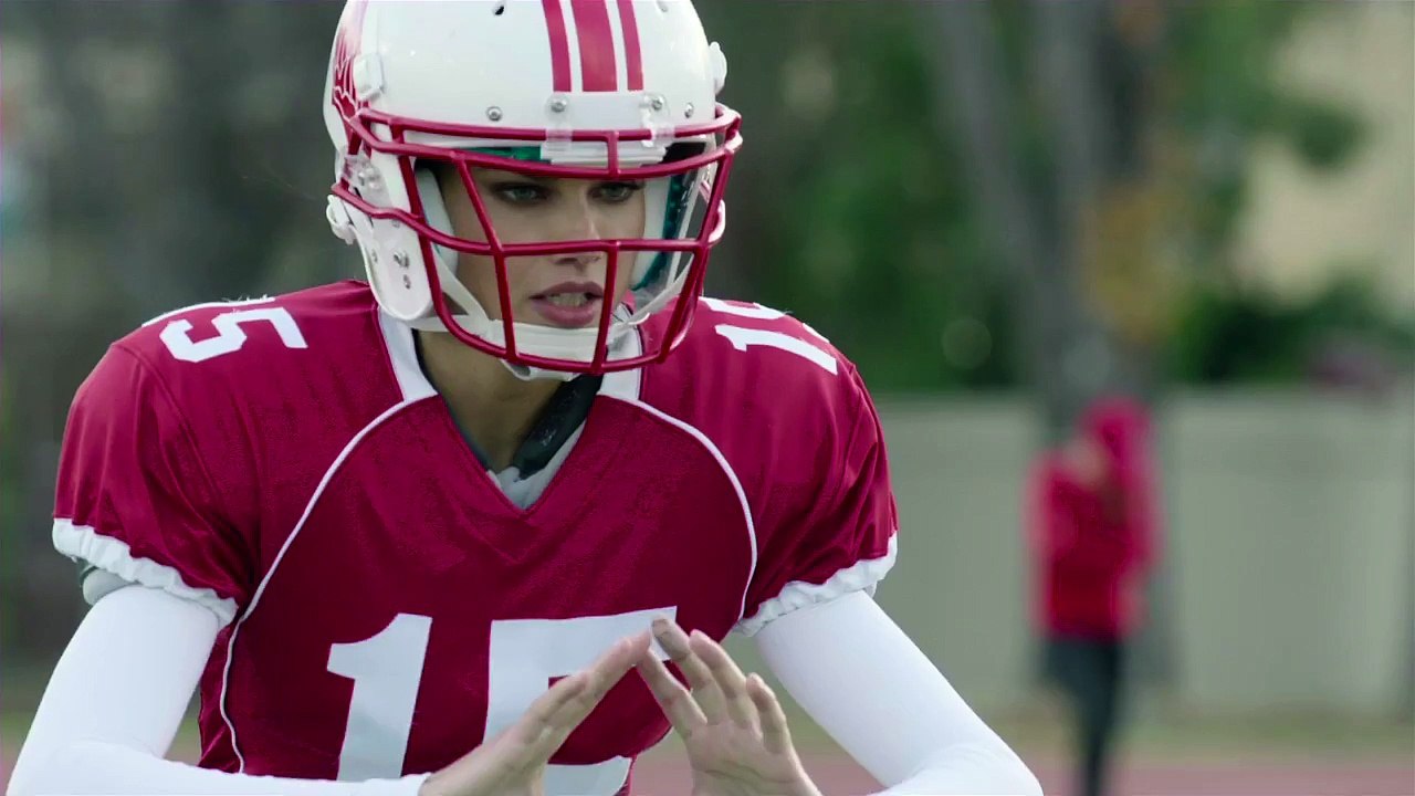 Score More: The Victoria’s Secret Angels Play Football (2016) (:30)