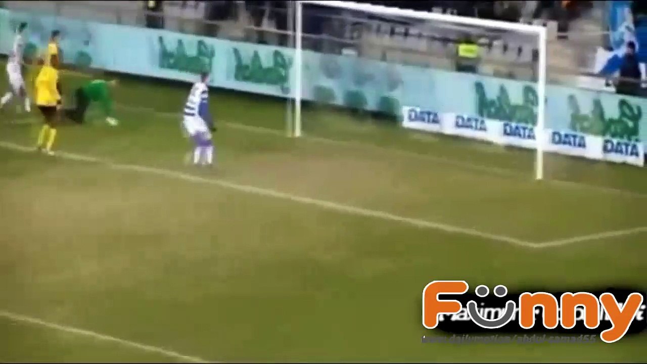 Ultimate Football Fails Compilation - (Funny Moments,Misses) Goalkeepers and Footballer - (4)