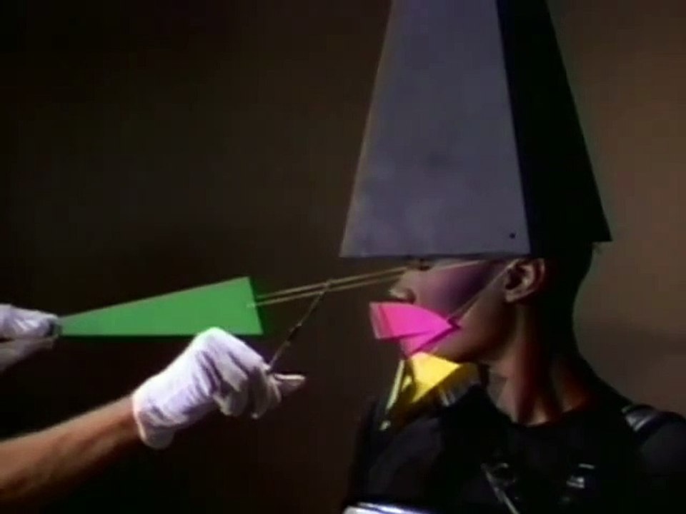 Grace Jones - I've Seen That Face Before (Libertango)