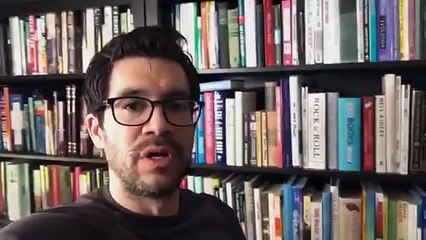 Tai Lopez Loves Bookshelves
