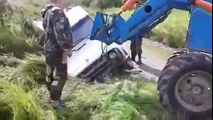 A GRANDES MALES... MALES PEORES LOL (360p)