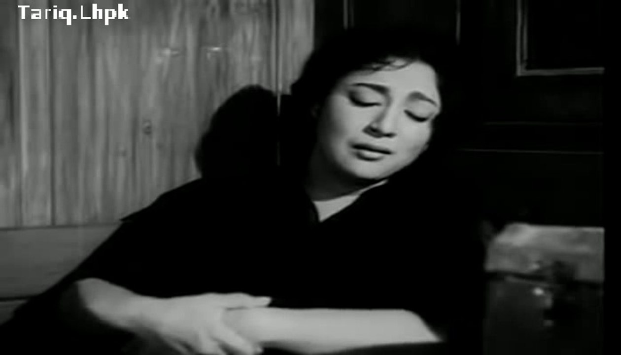 Woh dekho jala ghar kisi ka yeh toote hain kiske sitare=1962