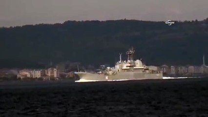 Rus savaş gemisi, Çanakkale Boğazı'ndan geçti