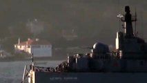 'Füze' ile gündem olan Rus savaş gemisi Çanakkale Boğazı'ndan geçti