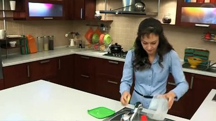 Как избавиться от запаха в пищевом контейнере