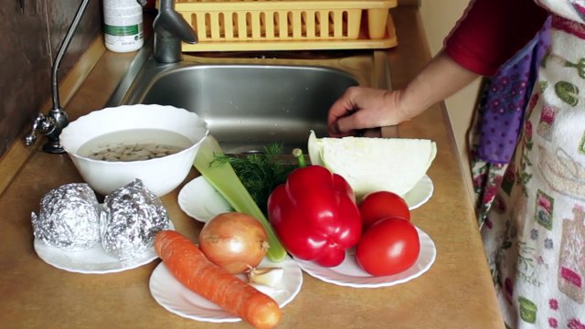 Постный борщ с фасолью. Как приготовить борщ без мяса