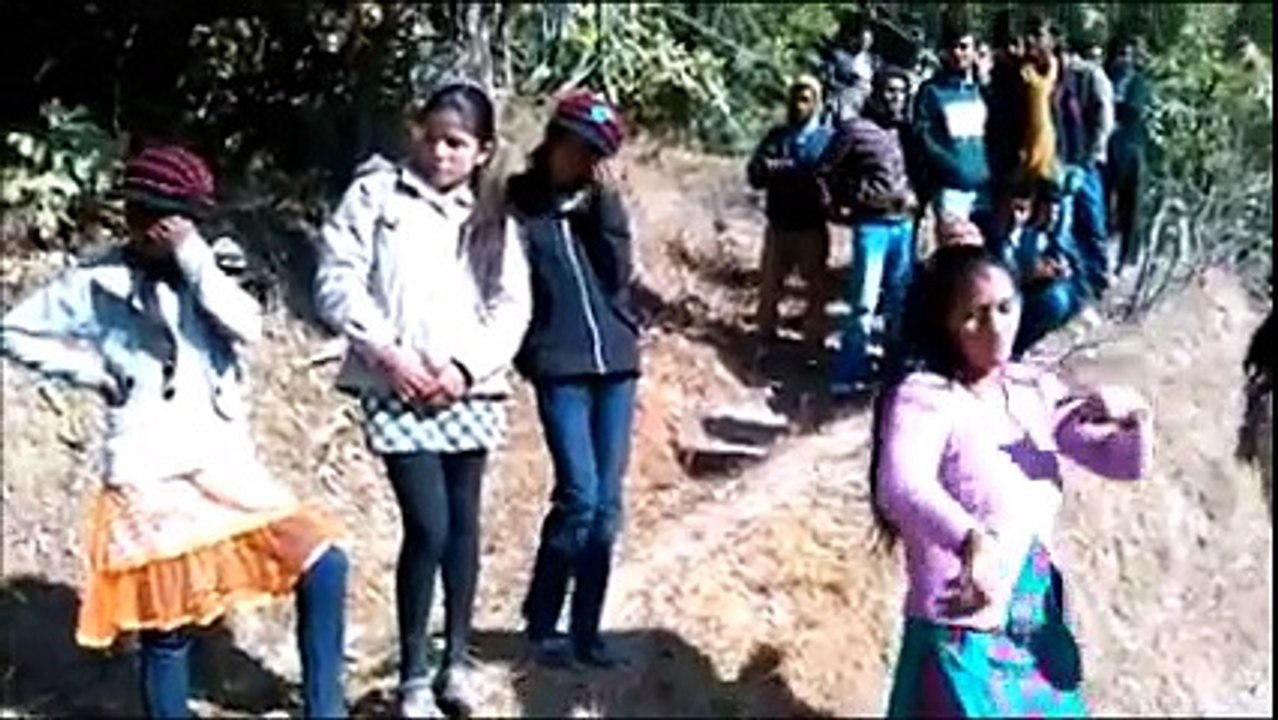 Garibko chhoro - Panchebaja Dance