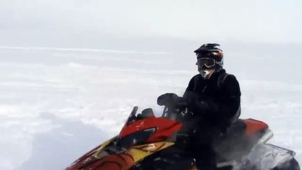 Мощный снегоход.Yamaha Apex McX 500 Turbo.webm