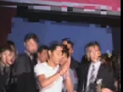 Tony Jaa Ong Bak Demo Premiere Coree 05 2004