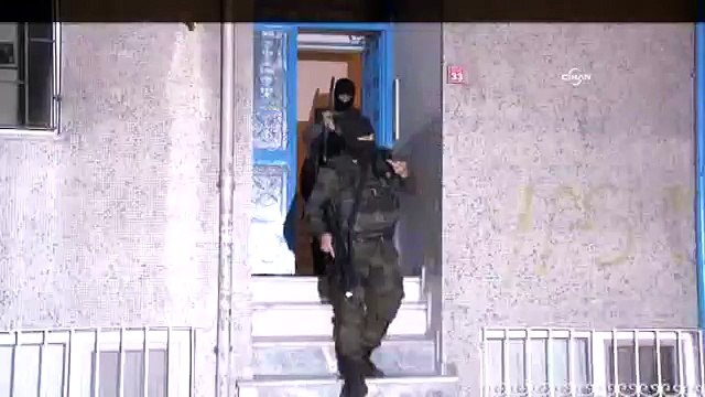 Bağcılar’da polis baskını