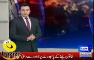 Jahangir Khan Tareen Hit the Bat to Own PTI Worker in Lodhran NA 154 Jalsa