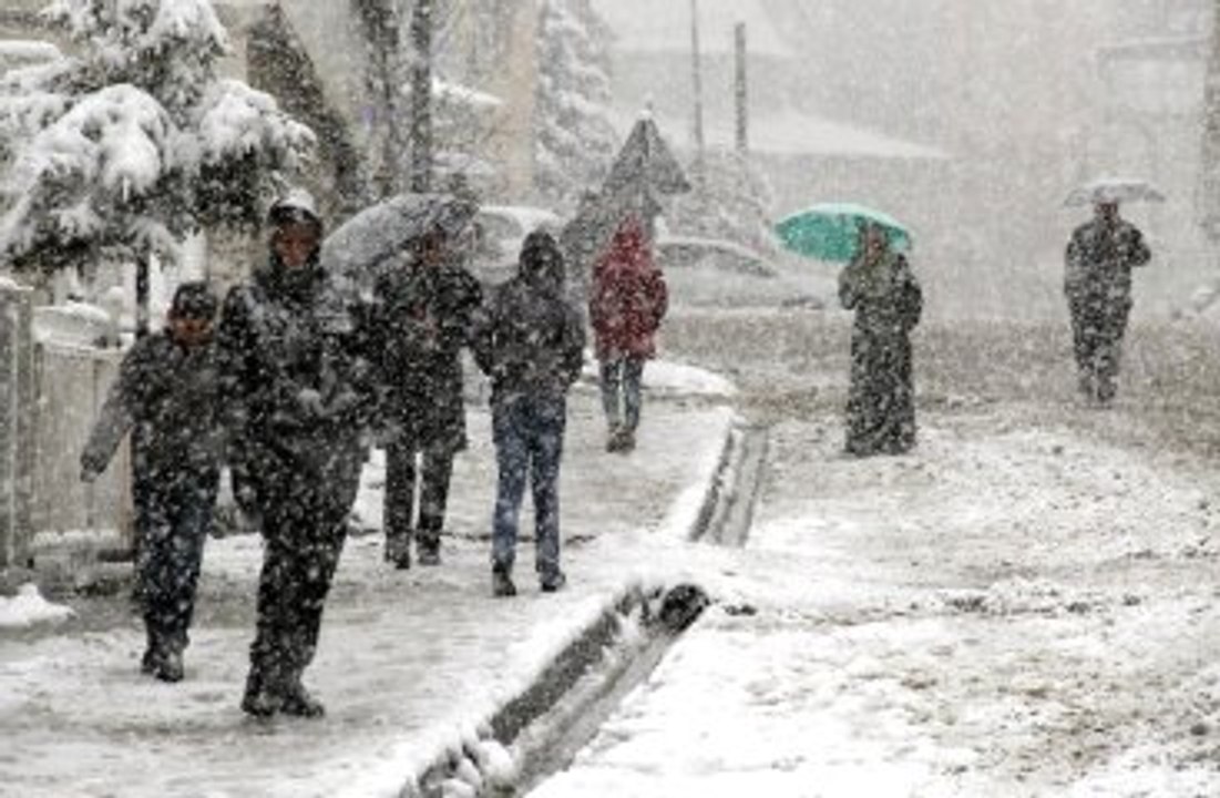Meteoroloji Uyardı! Sıcaklıklar Düşüyor, Hafta Sonu Kar Var