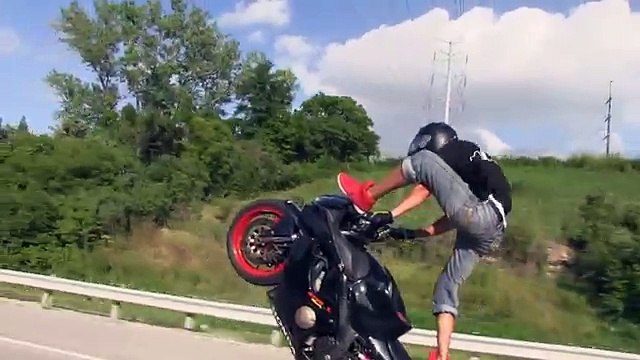 -Extreme Freestyle Street Bike STUNTS ACCIDENTS On Highway MIDDLE OF THE MAP RIDE 2014 Stunt Bikers - YouTube