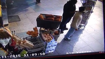 Şehre inen domuz ortalığı birbirine kattı