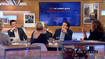 Michèle Bernier et sa fille improvisent un karaoké dans "C à vous" - Regardez