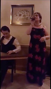 Hayal Erdoğan Çaresizim Çaresiz CANLI SAHNESİ