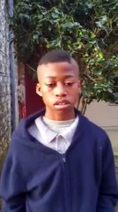 Une sale coupe de cheveux comme punition