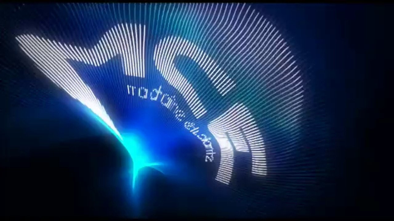 Friends Trip : Julia clashe Clémence, Ricardo et Fidji