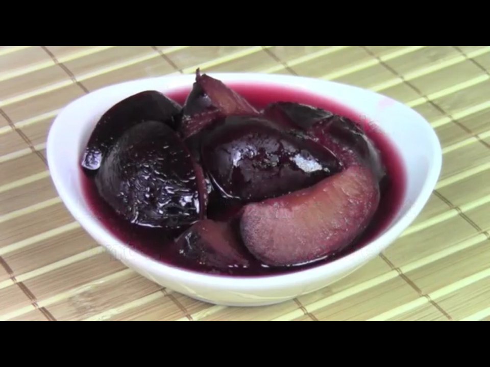 Leckeres Pflaumenkompott als Beilage  natürlich mit Zimt