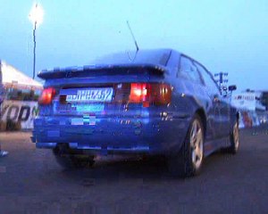 Audi S2 Coupe Vs. Audi 90 Quattro 1.9 TDI Drag Race