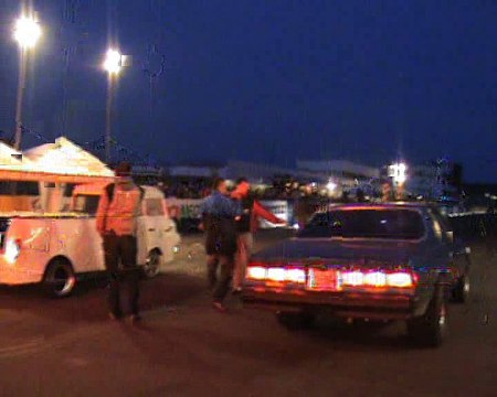 Chevy Caprice Coupe 8.2 V8 Vs. Drag Barkas Drag Race