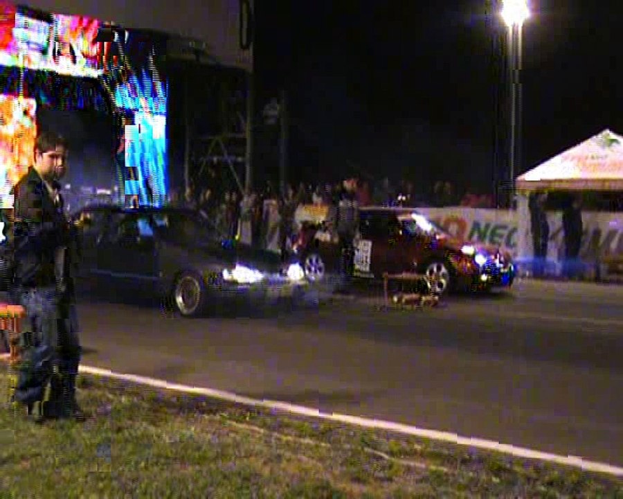 Alfa Romeo GTV 3.0 V6 Vs. Ford Sierra Cosworth Drag Race