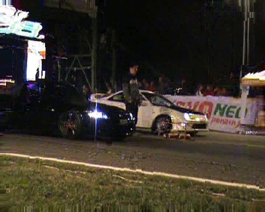 Honda S2000 Vs. Honda Integra Type-R Drag Race