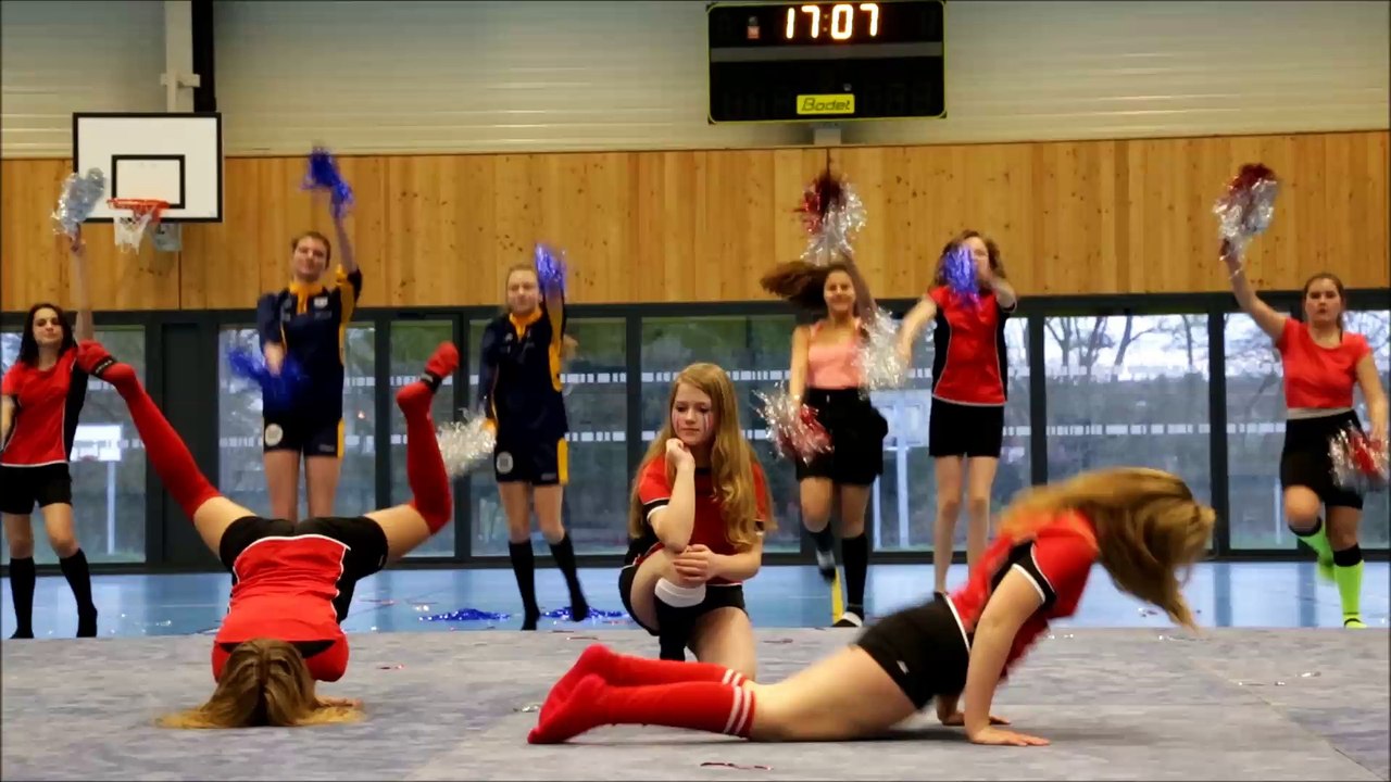 Flashmob Euro2016 du collège JB Eble de Puttelange aux lacs