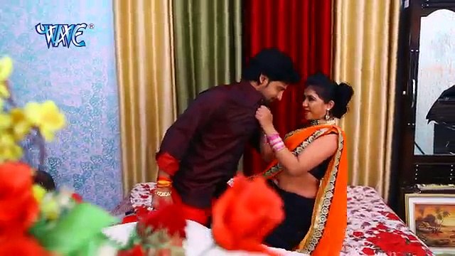 भुक भूक जरी मरकड़ी - Jawani Hang Karata Rakesh Mishra Bhojpuri Hot Song 2016