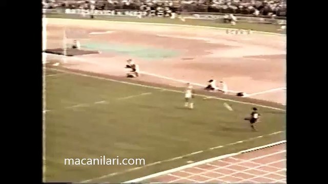 15.09.1982 - 1982-1983 UEFA Cup 1st Round 1st Leg FC Universitatea Craiova 3-1 ACF Fiorentina