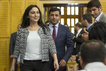 Demirtaş ve Yüksekdağ Hakkında 'Öz Yönetim' Fezlekesi