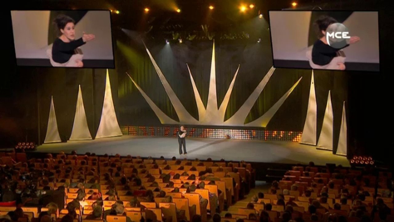 Voir et revoir Déclaration d’humour avec Antonia De Rendinger sur MCEReplay