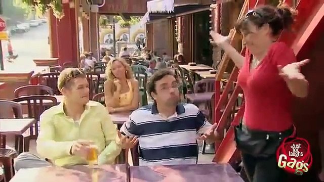 Прикольный розыгрыш в баре! Жесть! Свежее смешное, Funny video!!