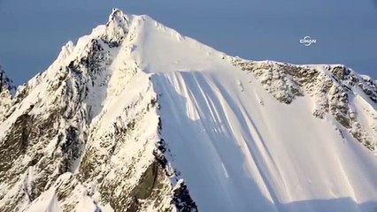 500 metreden aşağı yuvarlanan kayakçının yaşam savaşı kamerada