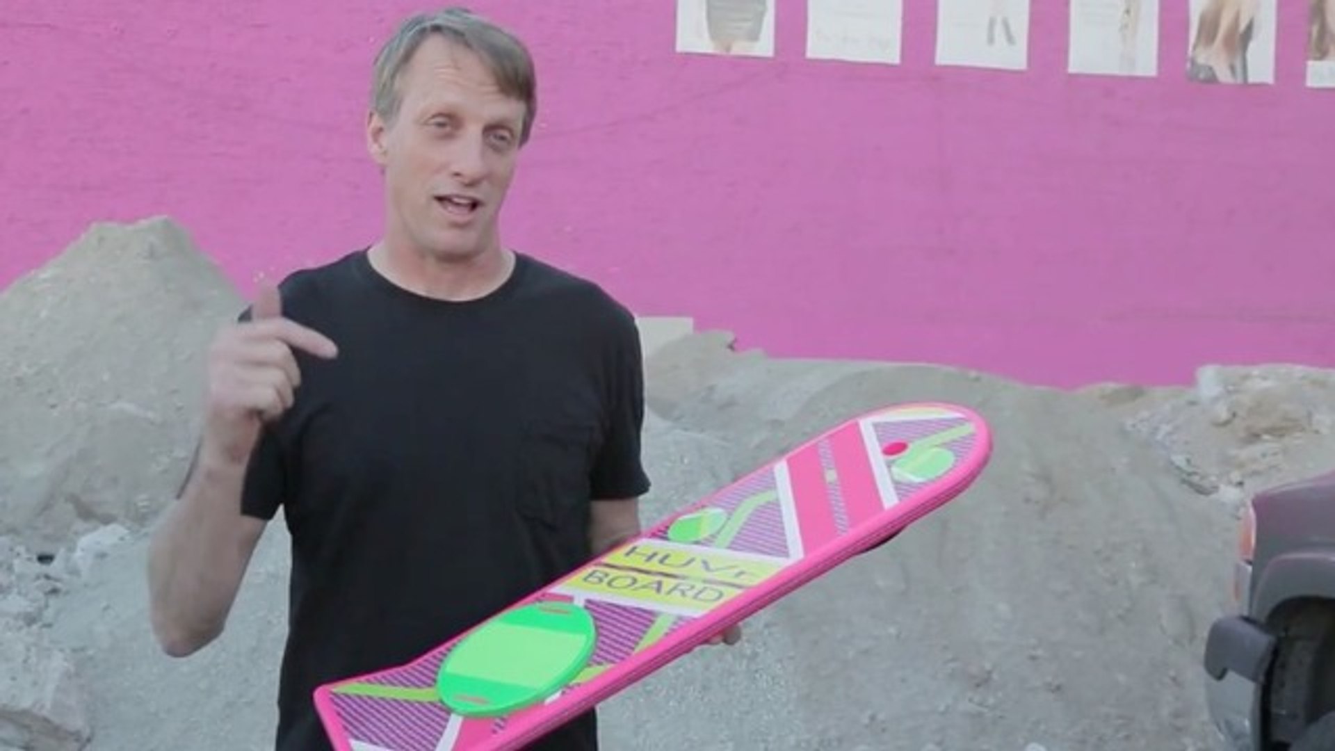 Retour vers le futur 2 : Tony Hawk teste le 1er Hoverboard - Vidéo  Dailymotion