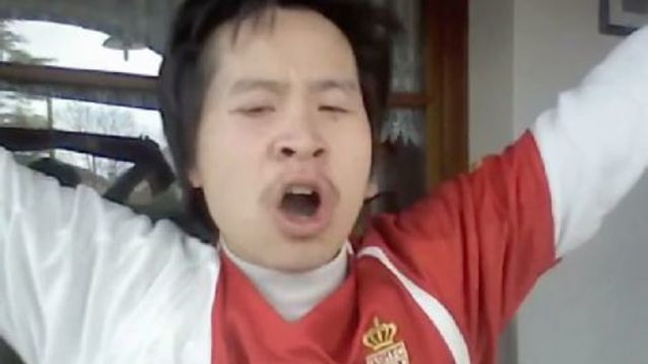 Monaco - PSG : un supporter de Monaco insulte les joueurs parisiens, « vous allez crever, vous allez mourir »