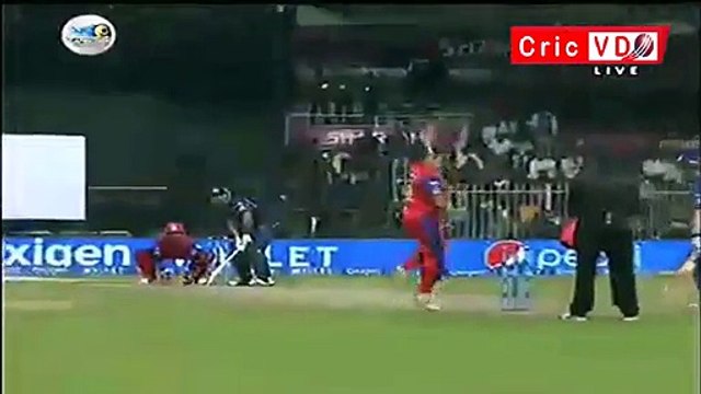 Abdul Razzaq Hit 3 Sixes In MCL 2020