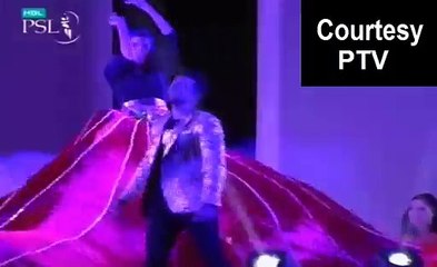 Dance Performance of Mohib Mirza and Sanam Saeed in PSL Opening Ceremony