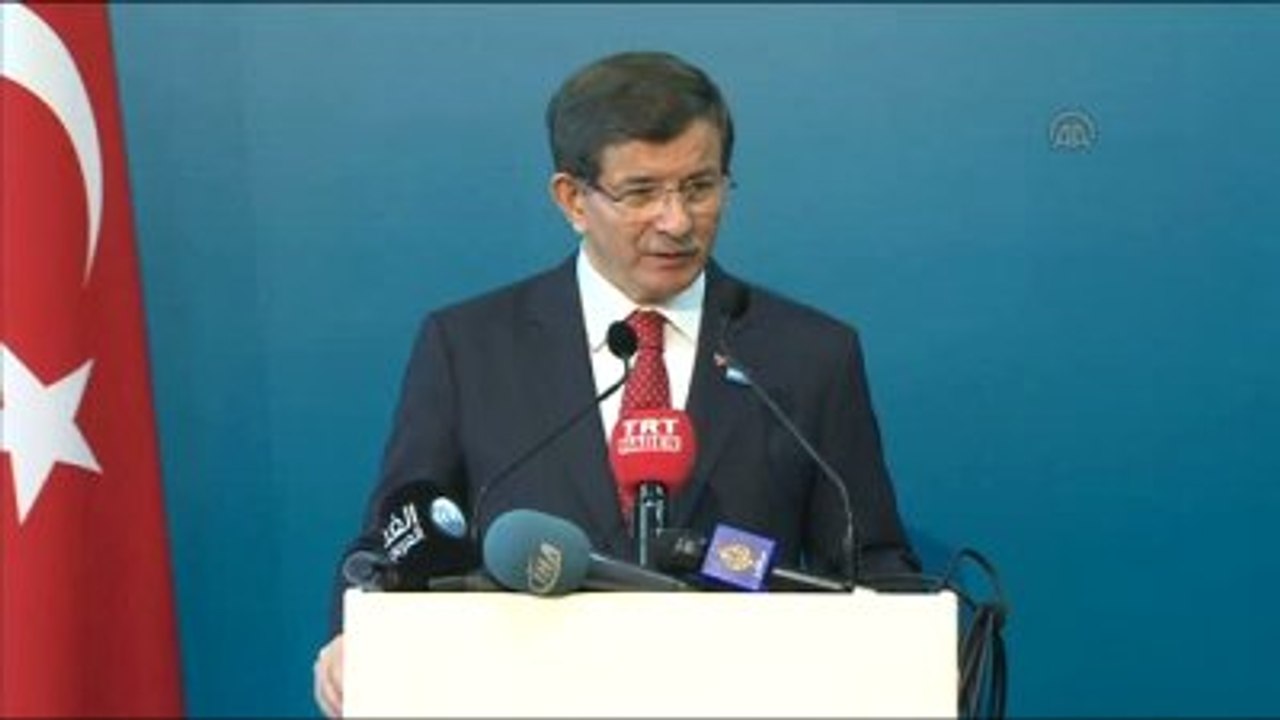 Başbakan Davutoğlu: "(Suriye Kriziyle İlgili) BM Güvenlik Konseyi'ne Karşı Umudumuzu Yitirdik"