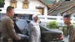 Ansari visits temples in Bangkok