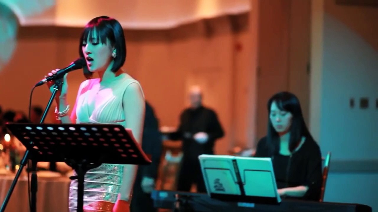 Bateri Çalarken Kendinden Geçen Adamın Kendini Orkestra Şefi Sanması