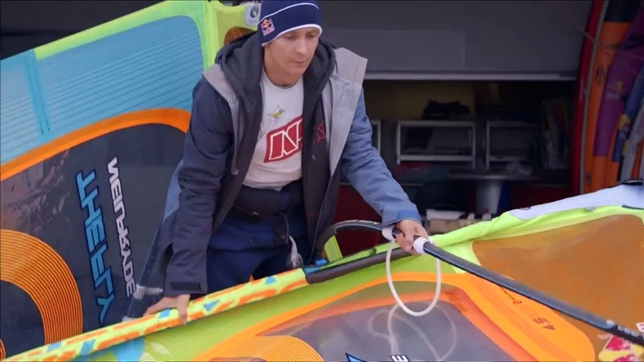 Australian windsurfer takes on 13 meter wave